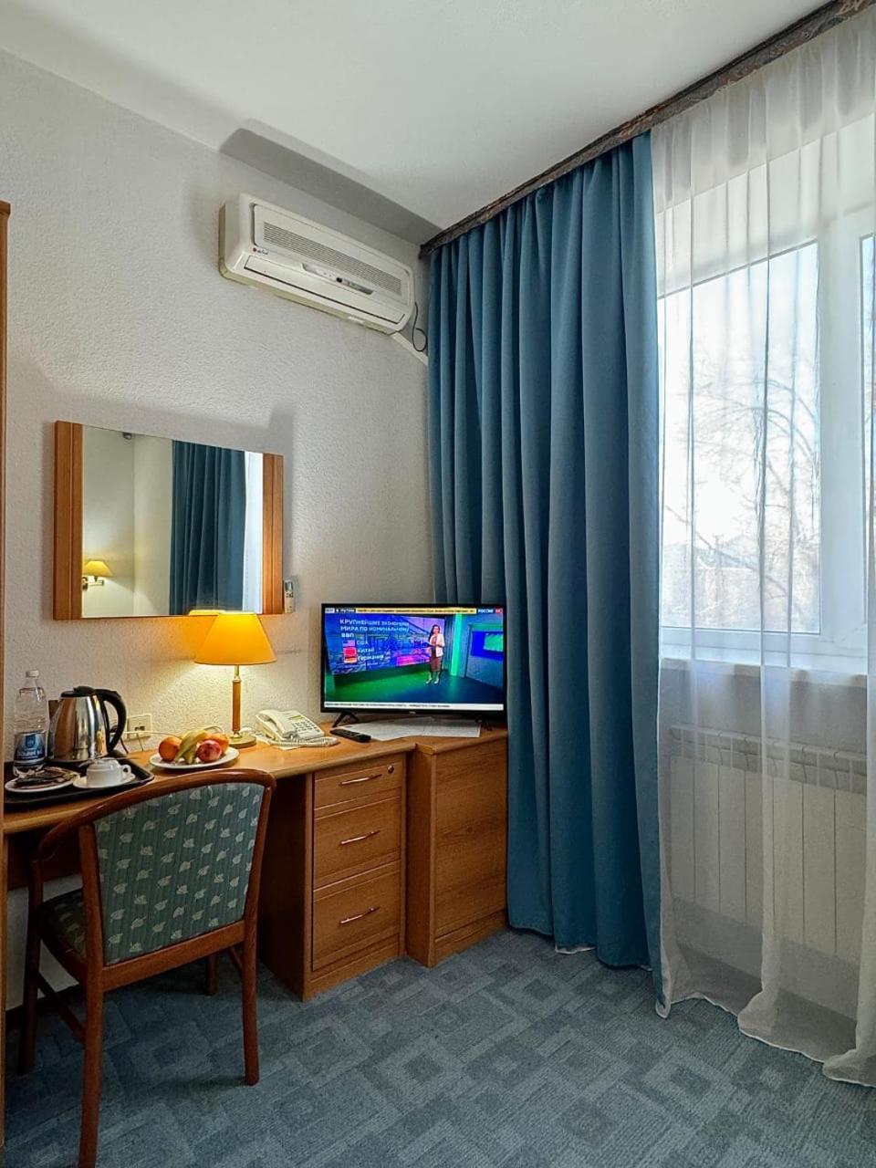 Green Hotel Atyrau Exterior photo