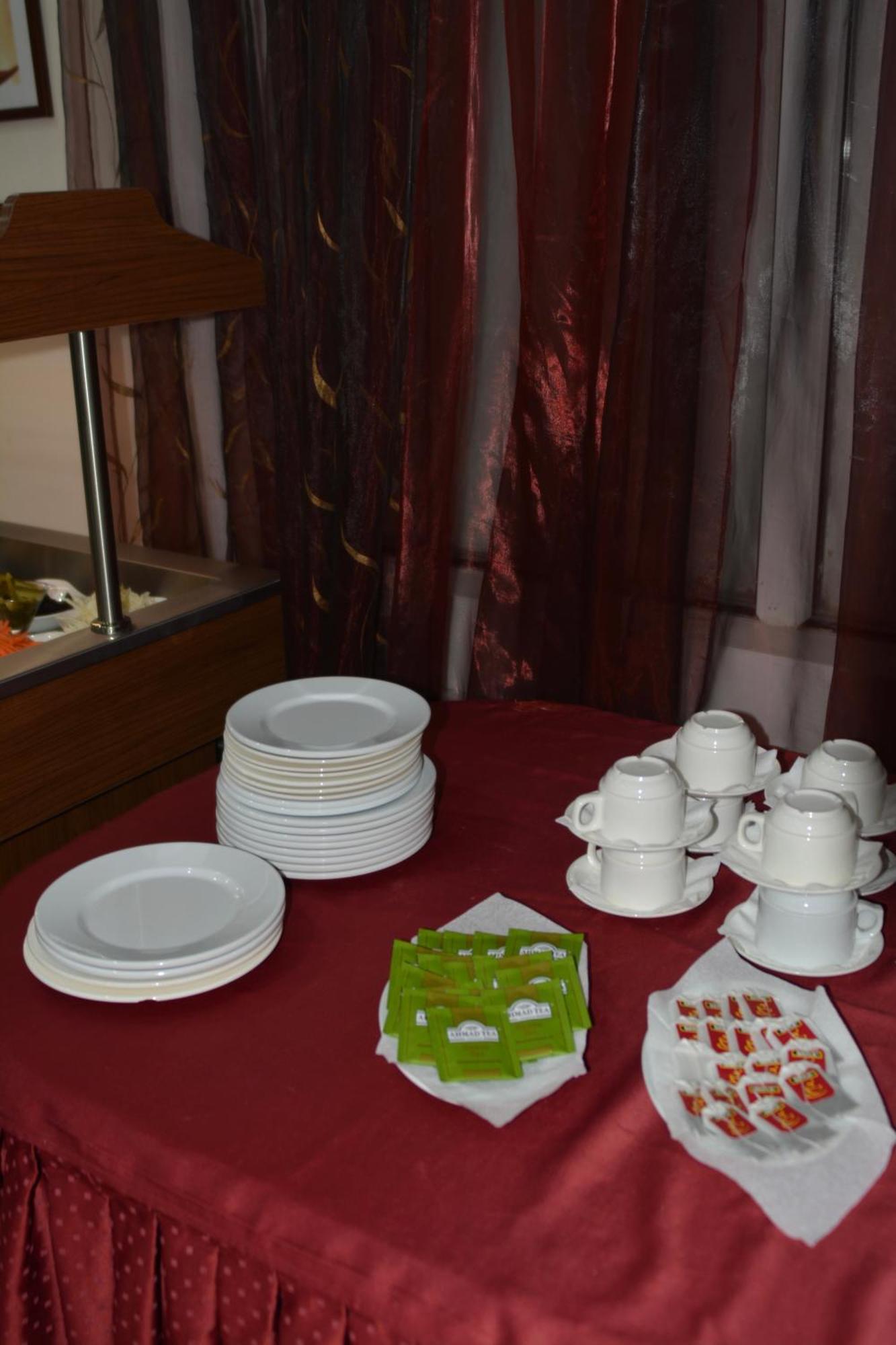Green Hotel Atyrau Exterior photo